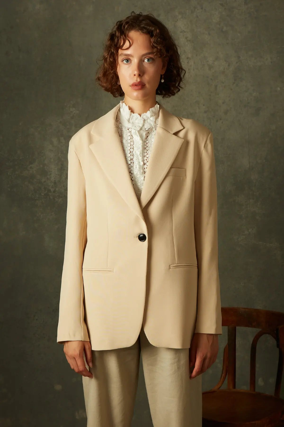 OVERSIZE Klasik Kesim Cepli Blazer Krem HARMONIOUS